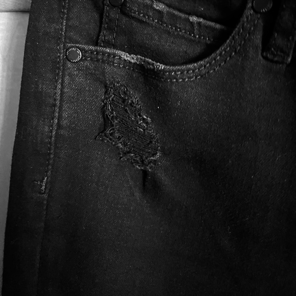 Articles of Society Black Super Soft Mid Rise Jeans  Size 24  New With Tags - Picture 7 of 13